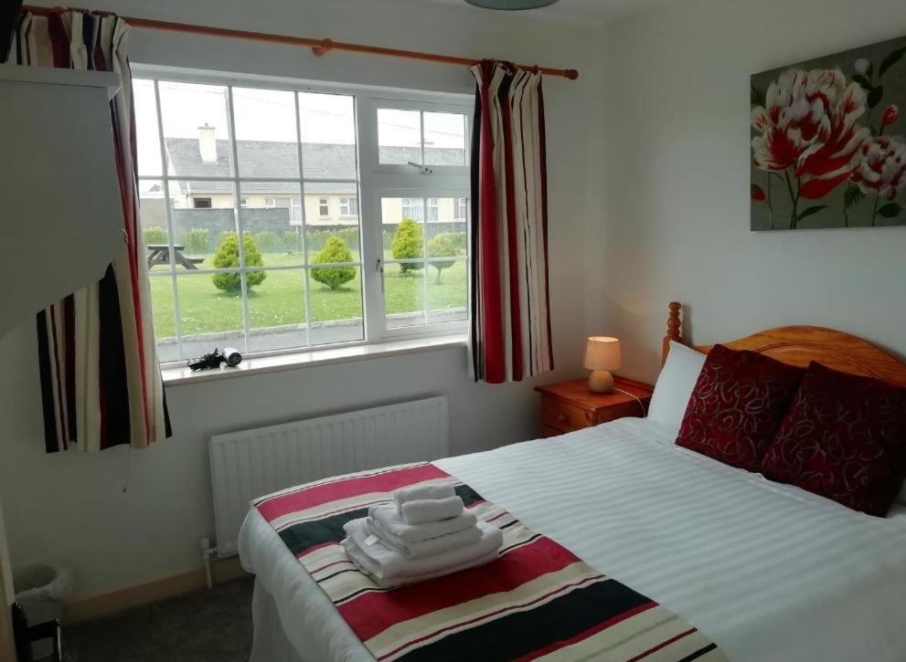 Slaney House Bed And Breakfast Lahinch Buitenkant foto